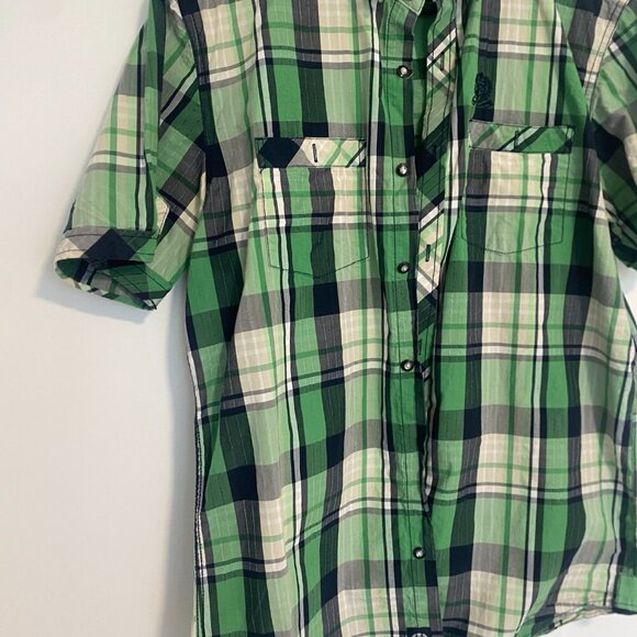 2/$15 Point Zero Green Plaid Casual Button Up Shirt Short Sleeve Size Medium - Picture 4 of 6